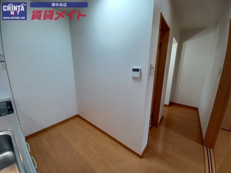 居室・リビング　別部屋参考写真です