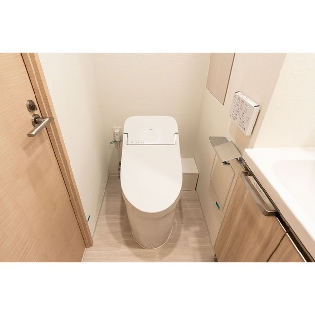 トイレ　シンプルなトイレ！