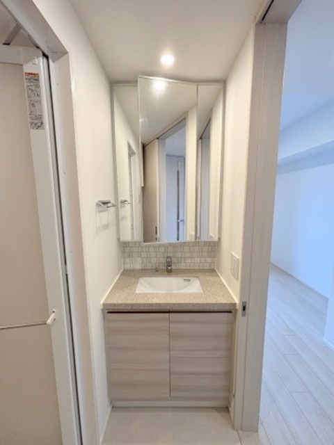 洗面設備　同仕様