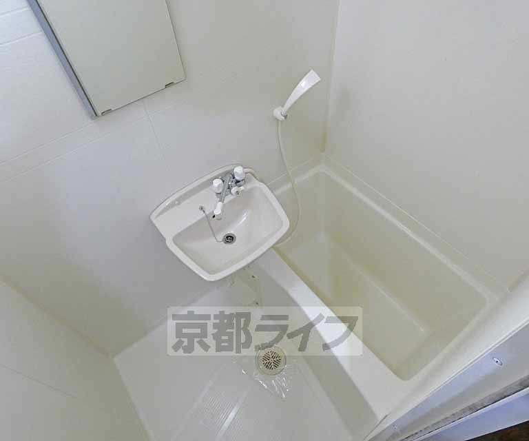 バス・シャワールーム　浴室です。