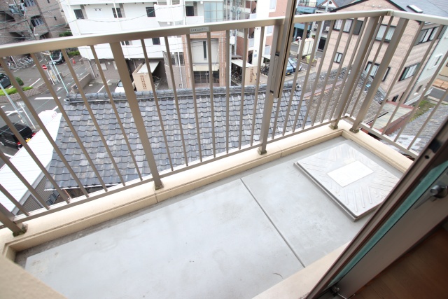 バルコニー　別室の参考写真です。※現況優先