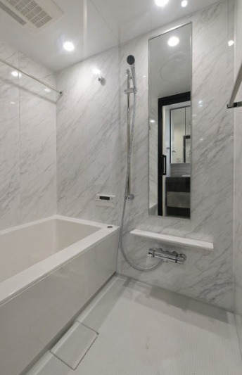 バス・シャワールーム　※別部屋の写真を使用しています。