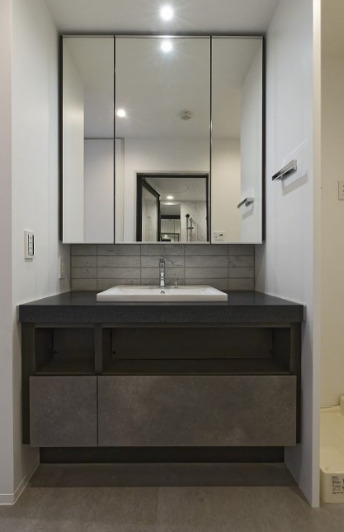 洗面設備　※別部屋の写真を使用しています。