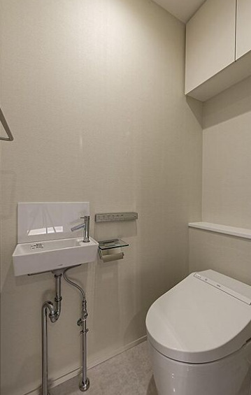 トイレ　※別部屋の写真を使用しています。