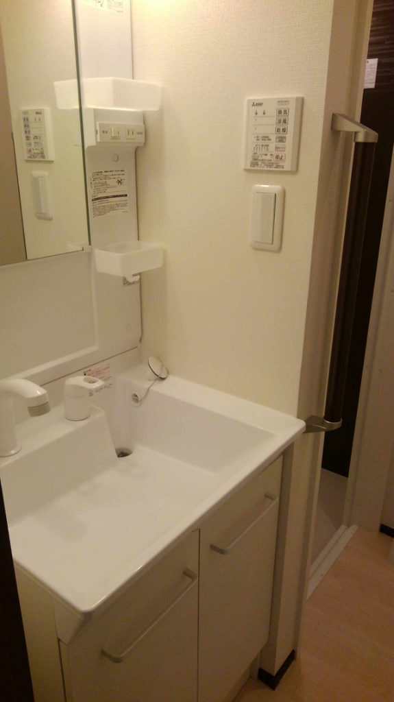 駐車場　独立洗面台