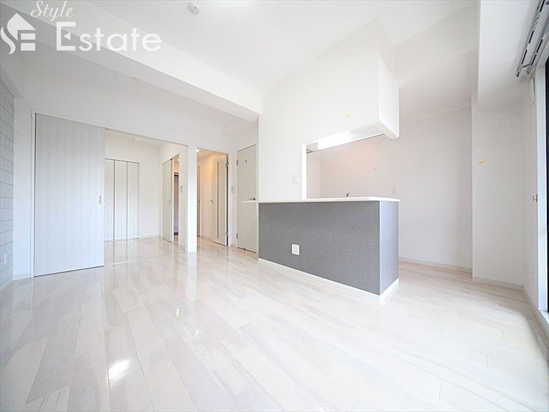 居室・リビング　内装