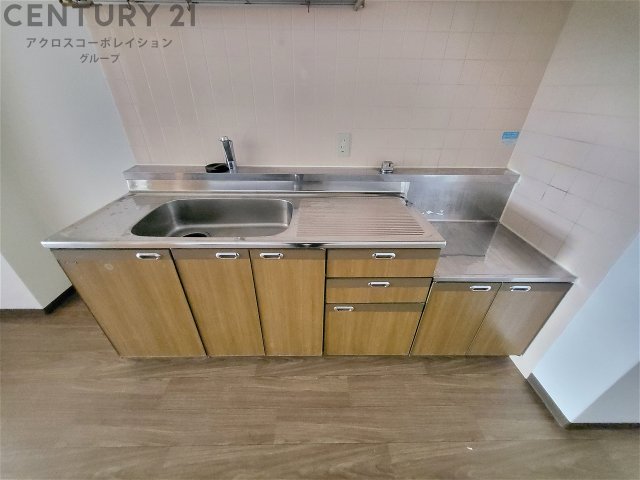 キッチン　収納も作業スペースも広いキッチン