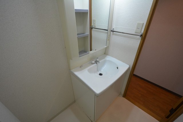 洗面設備　独立洗面化粧台付きでおすすめです！