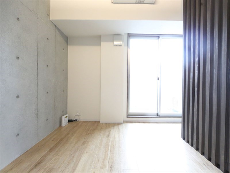 バルコニー　ＬＤＫ13.2帖　エアコン完備　バルコニー