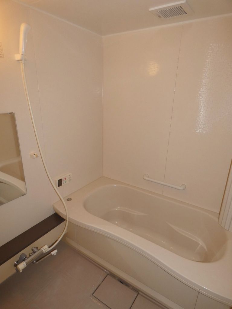 バス・シャワールーム　一坪風呂