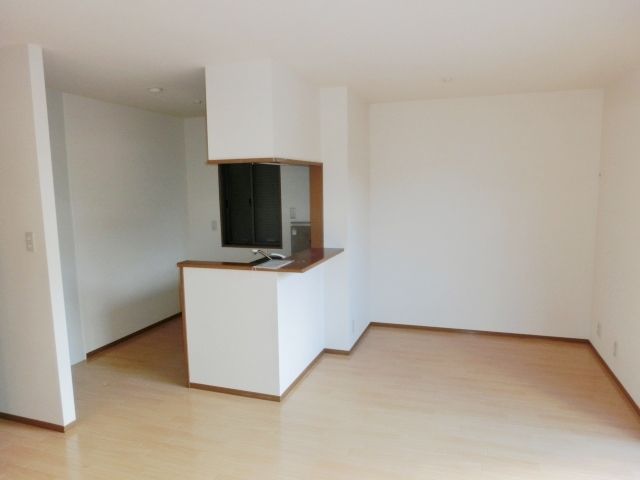 その他部屋・スペース　別角度からのＬＤＫです。