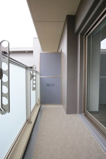 バルコニー　バルコニーあります