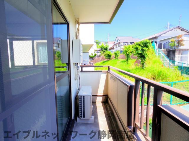 バルコニー　広々としたバルコニーです