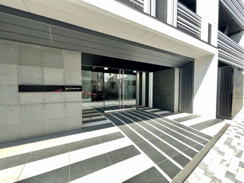 エントランス　清潔なエントランスです