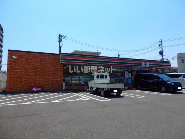 コンビニ　セブンイレブン 桑名益生店（コンビニ）まで754m