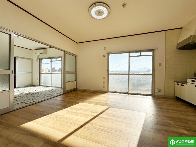 居室・リビング　写真は３０１号