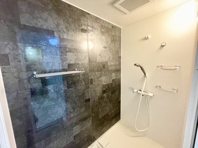 バス・シャワールーム　シャワールーム