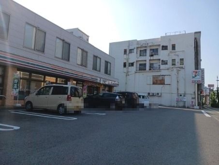 コンビニ　セブンイレブン　東大工町店（コンビニ）まで961m