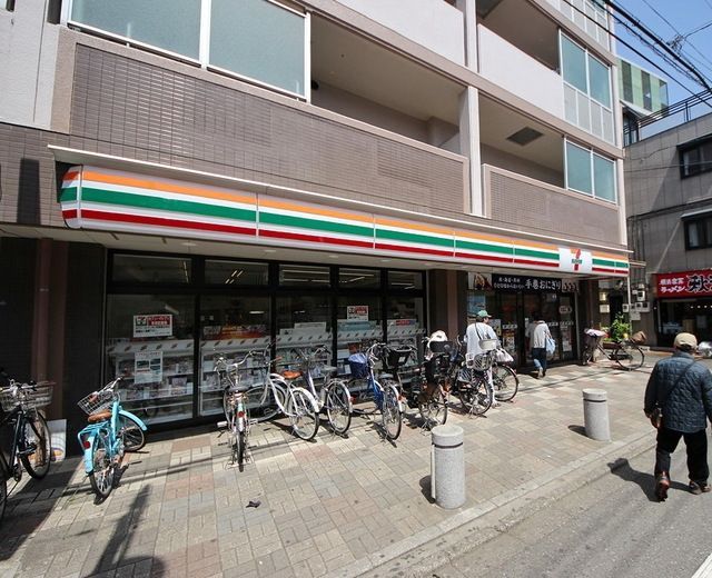 コンビニ　セブンイレブン東村山秋津町5丁目店（コンビニ）まで689m