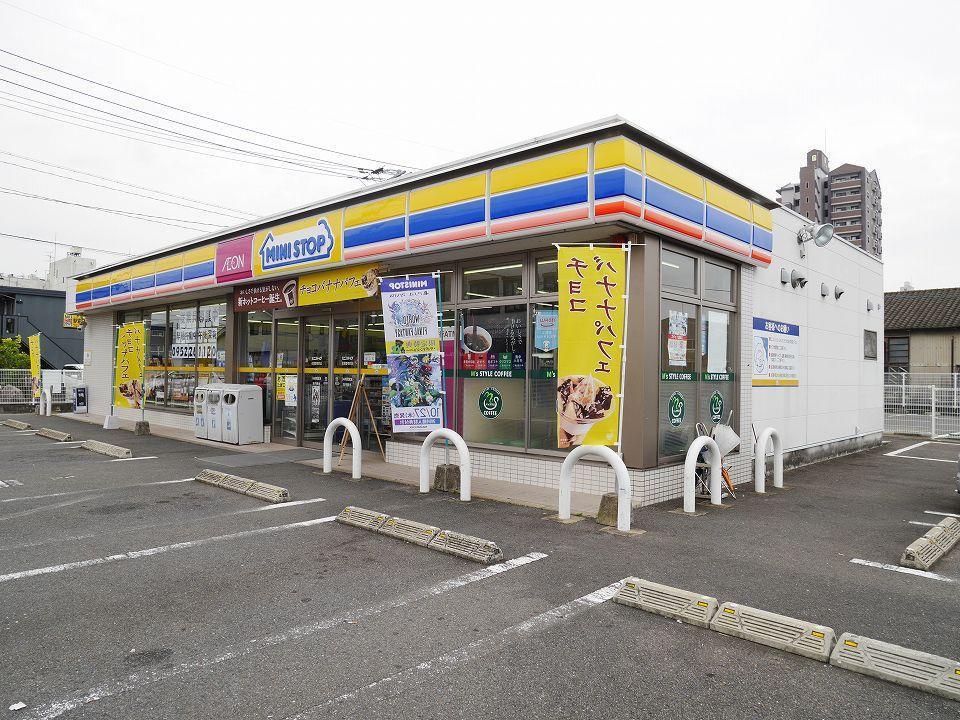 コンビニ　ミニストップ佐賀大財2丁目店（コンビニ）まで190m