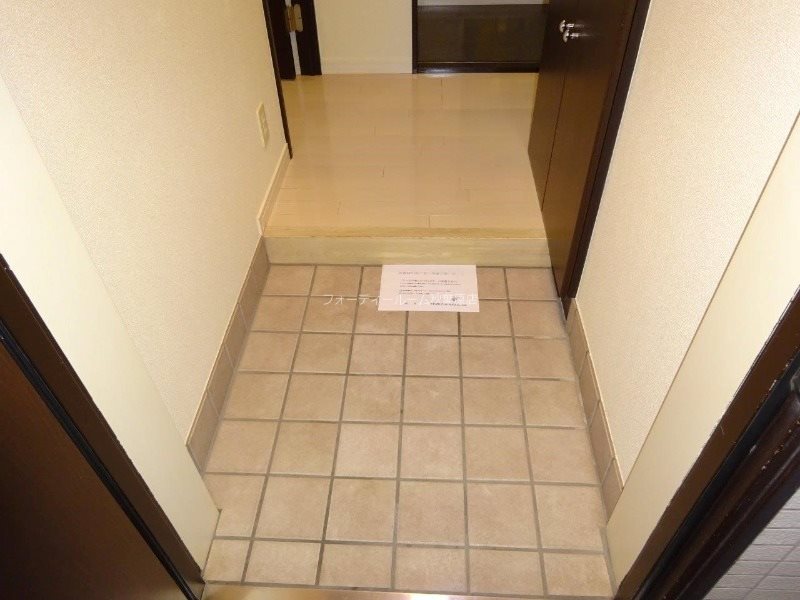 玄関　★《見学予約受付中》当店では契約金がクレジット決済可能です★