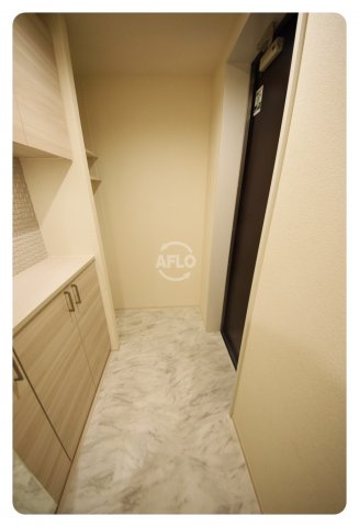 玄関　シャーメゾン島之内　玄関