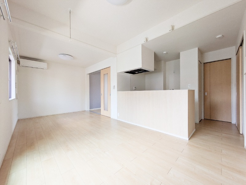 居室・リビング　図面と現状に相違がある場合には現状を優先