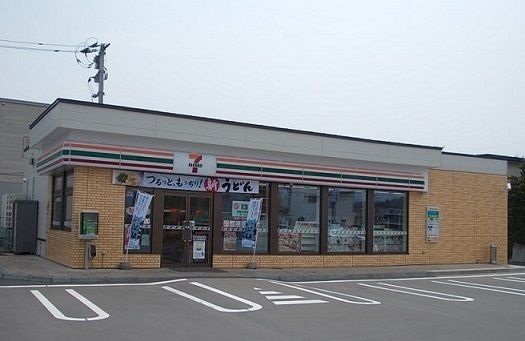 コンビニ　セブンイレブン神居４条店（コンビニ）まで130m