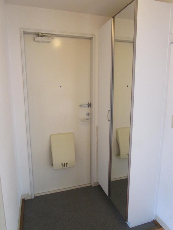 玄関　図面と現状に相違がある場合には現状を優先