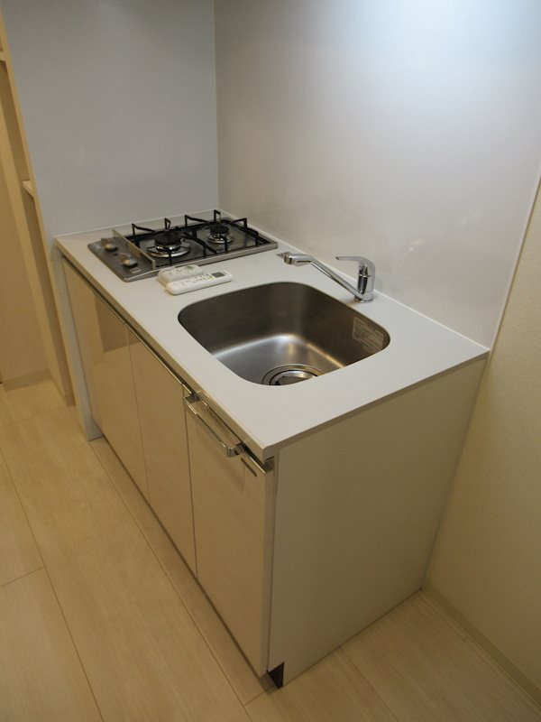 キッチン　コンパクトなキッチンで掃除もラクラク