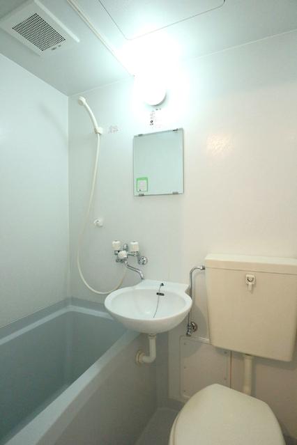 バス・シャワールーム　バス