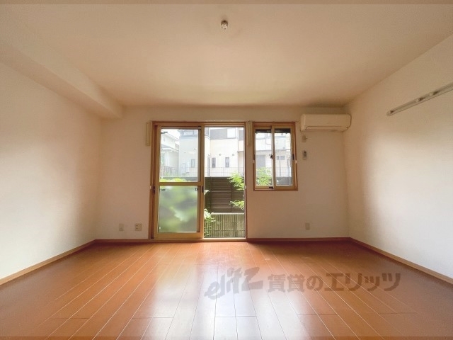 居室・リビング　洋室