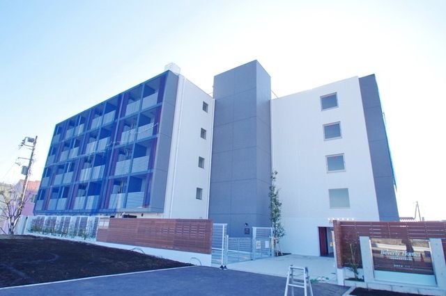 建物外観　★お部屋探しはタウンハウジング稲田堤店まで★