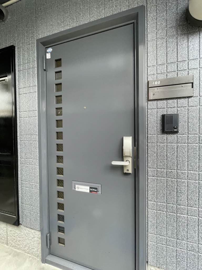 セキュリティ　玄関鍵