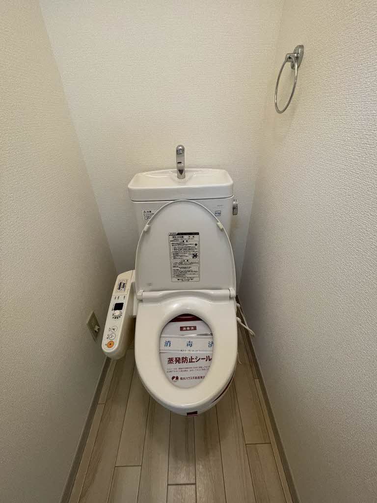 トイレ　トイレ