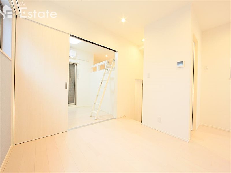 居室・リビング　内装