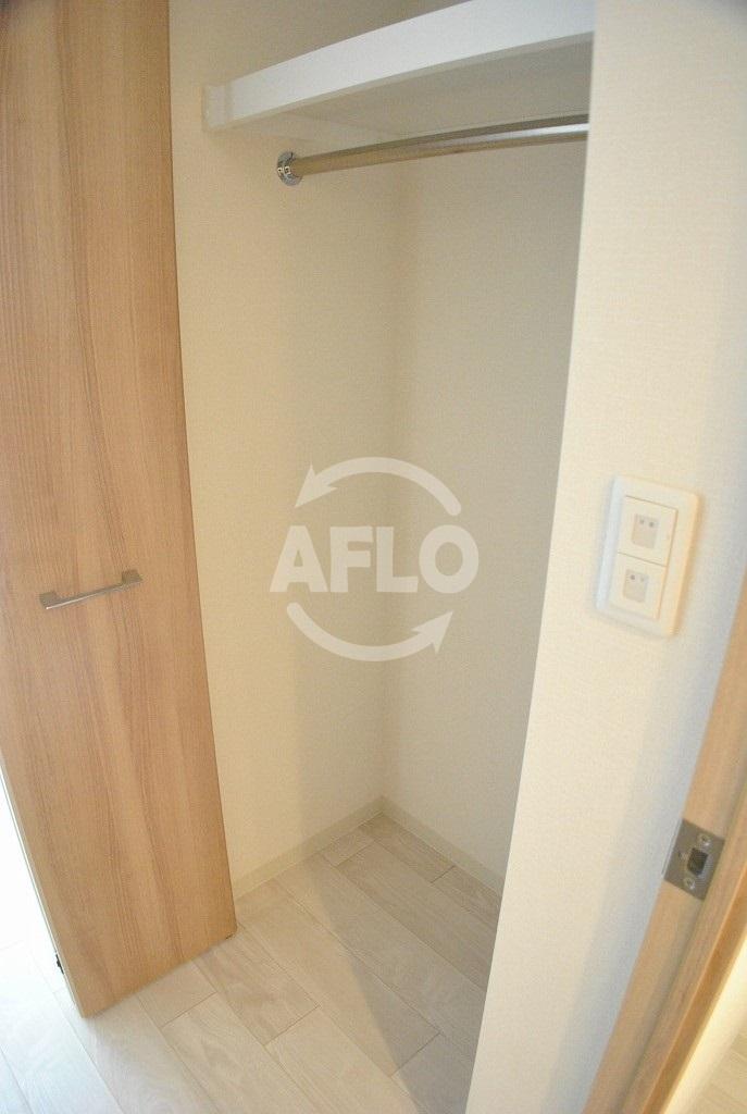 収納　プレサンス北浜パレス　クローゼット
