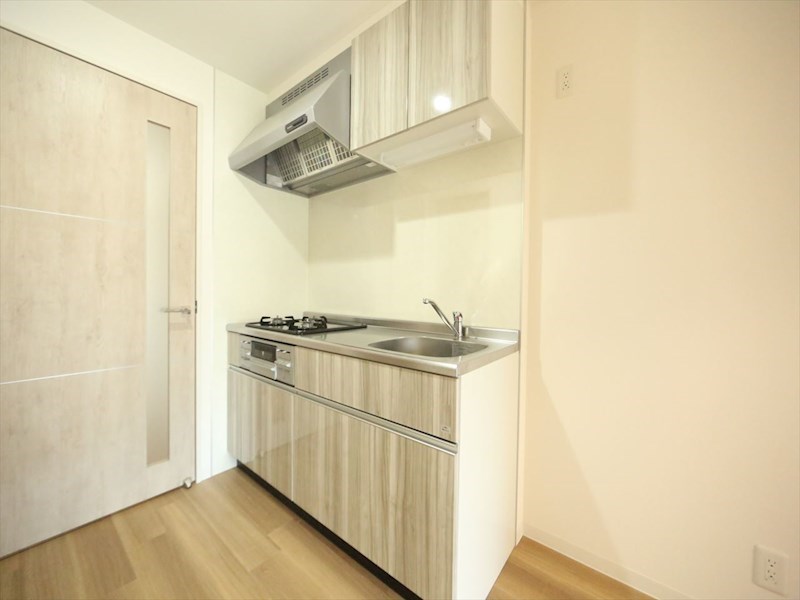 キッチン　システムキッチン（ガス3口コンロ・グリル付）