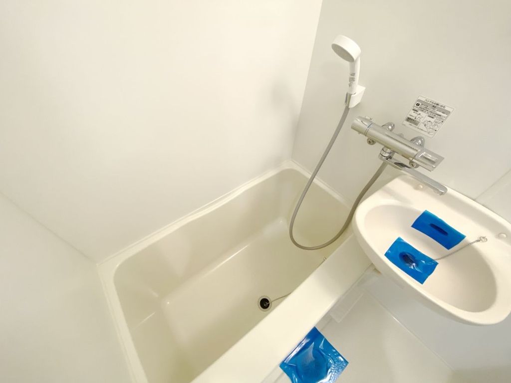 バス・シャワールーム　バス