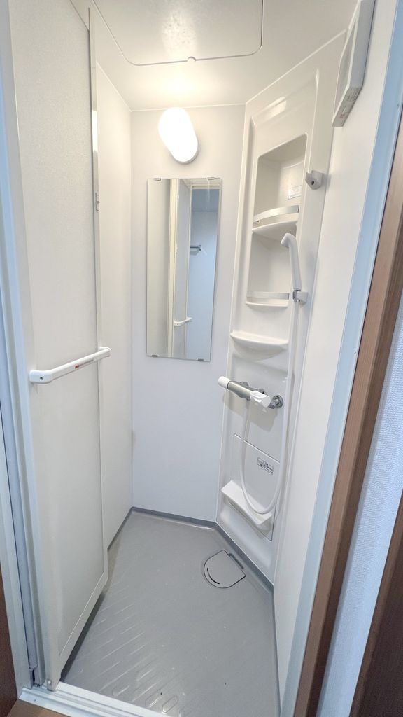 バス・シャワールーム　シャワールーム