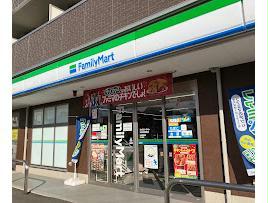 コンビニ　ファミリーマート刈谷市駅東店（コンビニ）まで415m