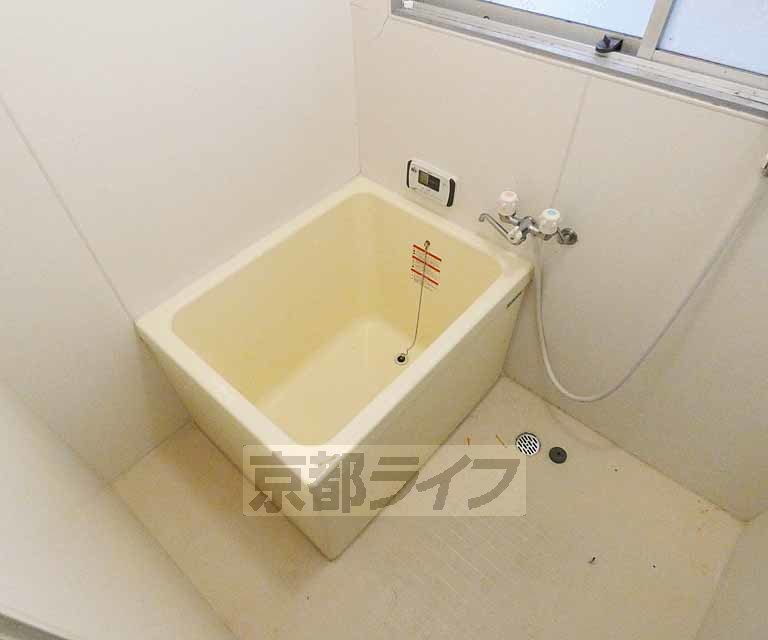 バス・シャワールーム　お風呂です・