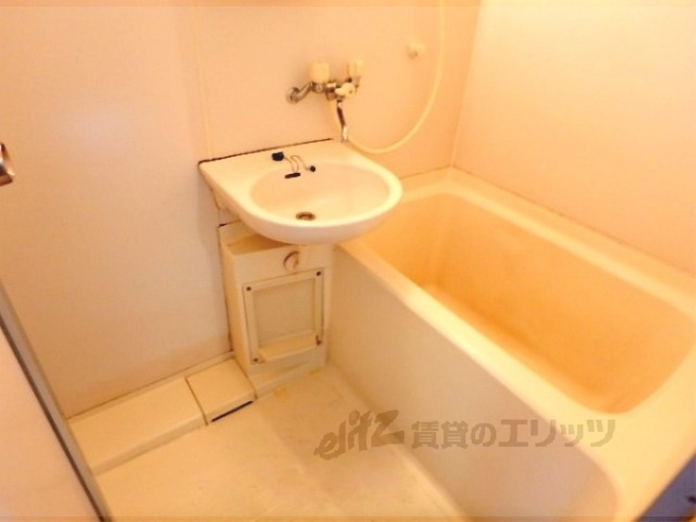 バス・シャワールーム　ユニットバス