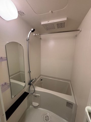 バス・シャワールーム　日々の暮らしに欠かせないお風呂です