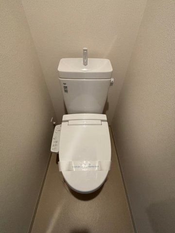 トイレ　ゆったりとした空間のトイレです