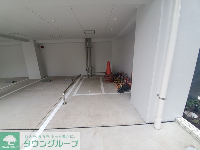 駐車場　駐車場