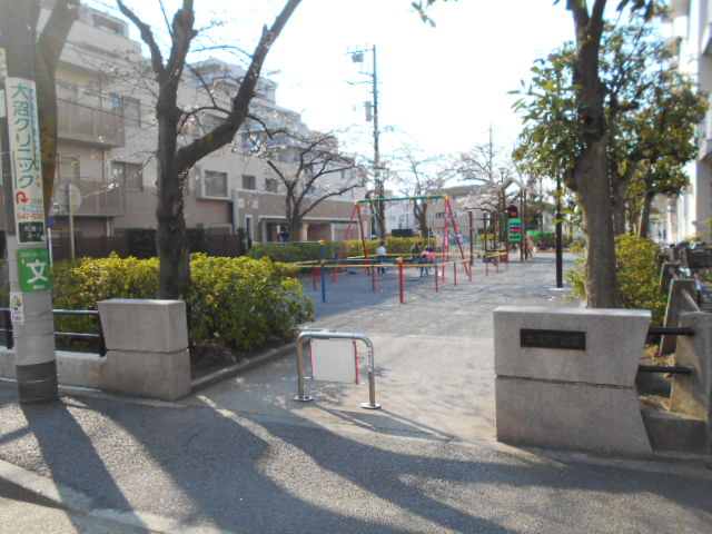 その他共有部分　隣接の公園あり