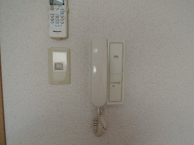 セキュリティ　オートロック連動のインターホンです。