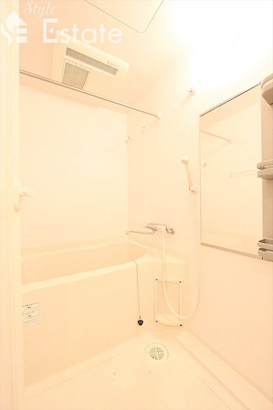 バス・シャワールーム　バスルーム