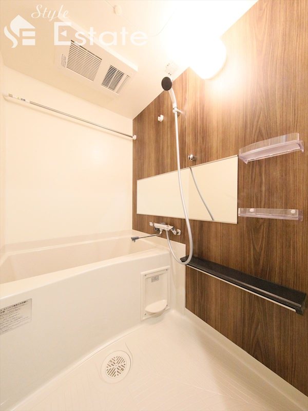 バス・シャワールーム　同仕様内装